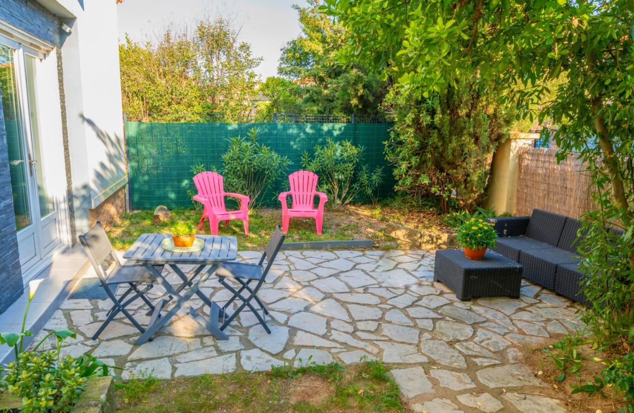 Studio Au Calme Tout Confort Proche Des Plages - Jardin Wifi Parking Fréjus Esterno foto